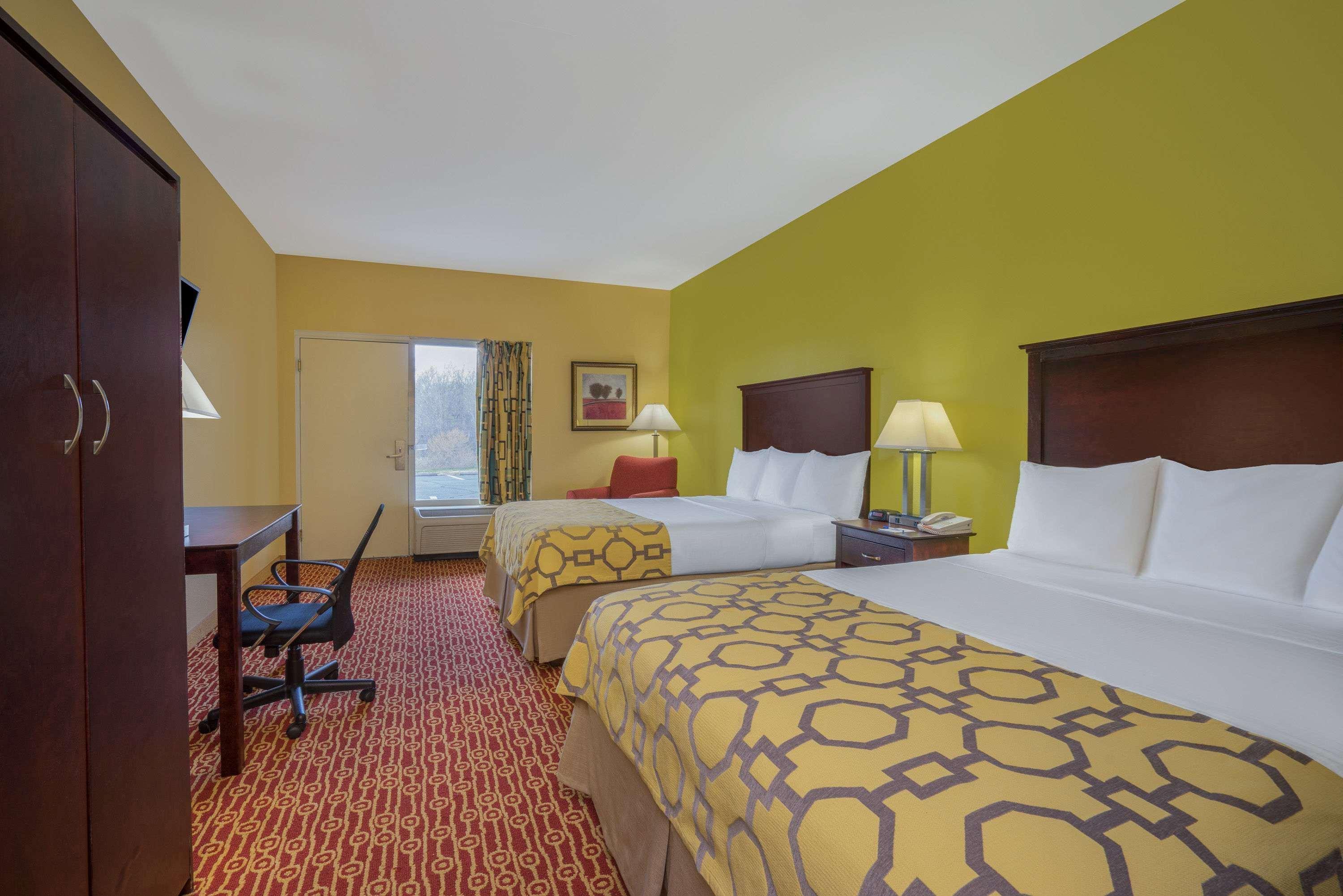 Baymont By Wyndham Warrenton Exterior foto