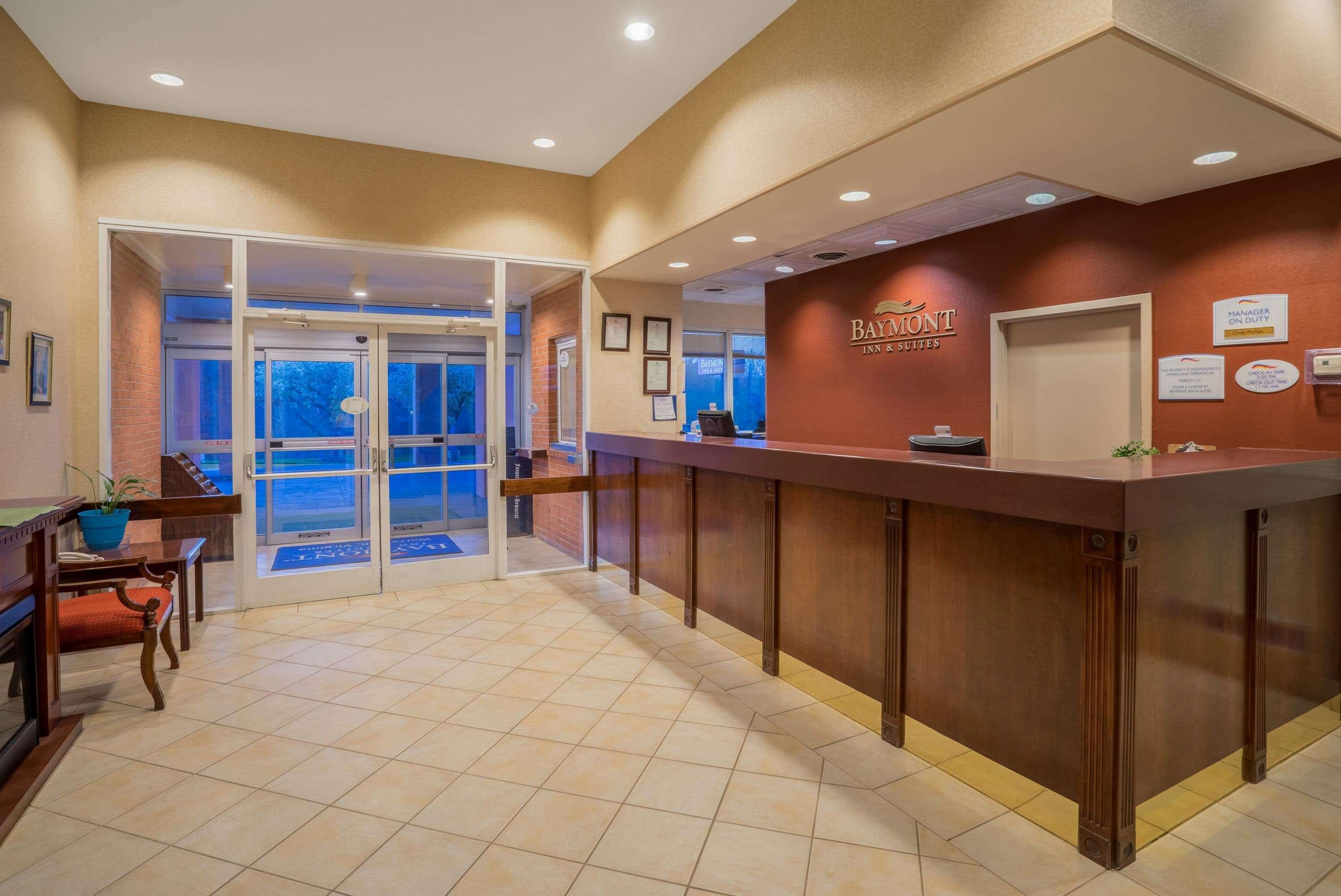 Baymont By Wyndham Warrenton Exterior foto