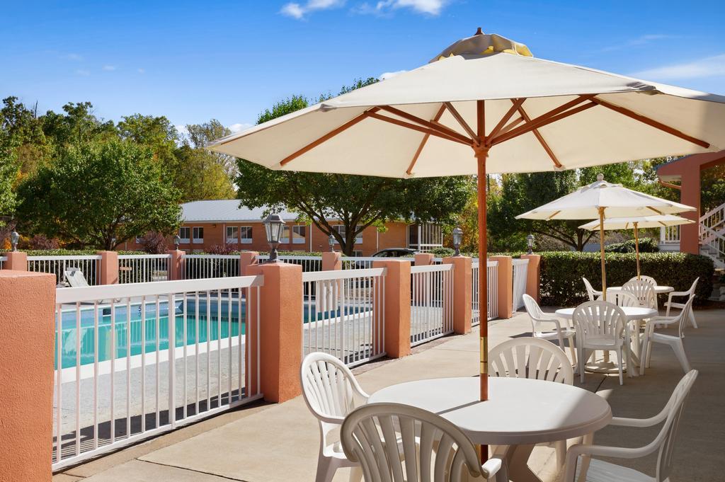Baymont By Wyndham Warrenton Exterior foto