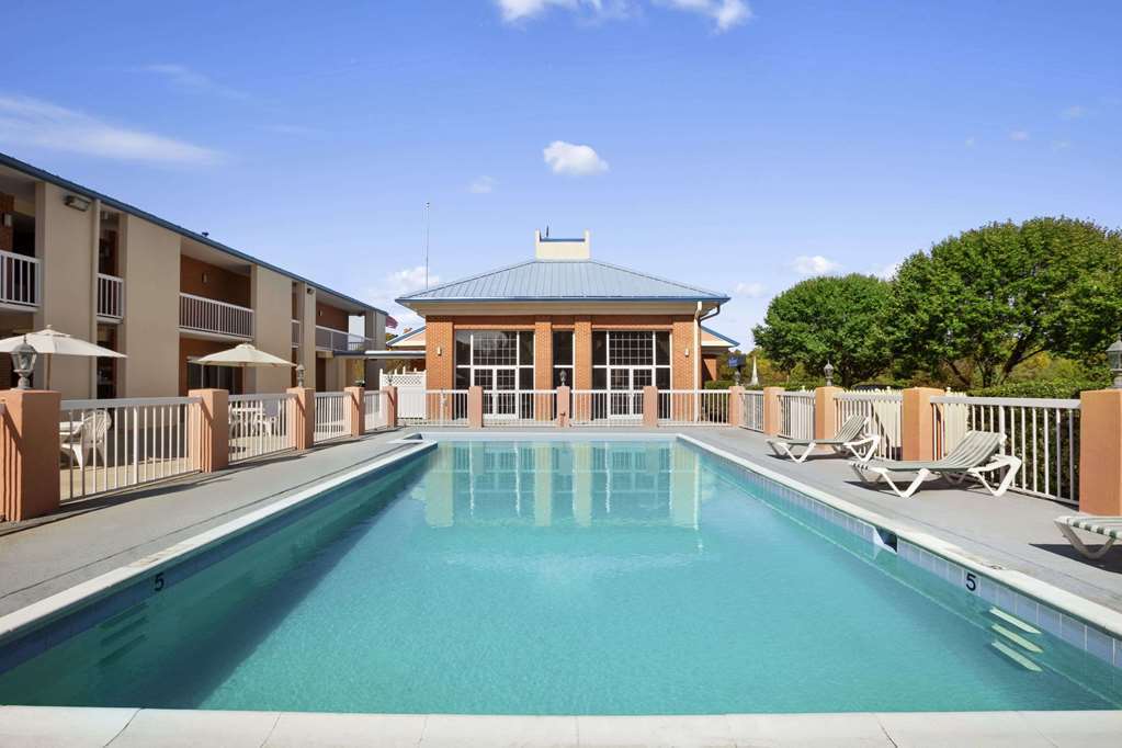 Baymont By Wyndham Warrenton Facilidades foto