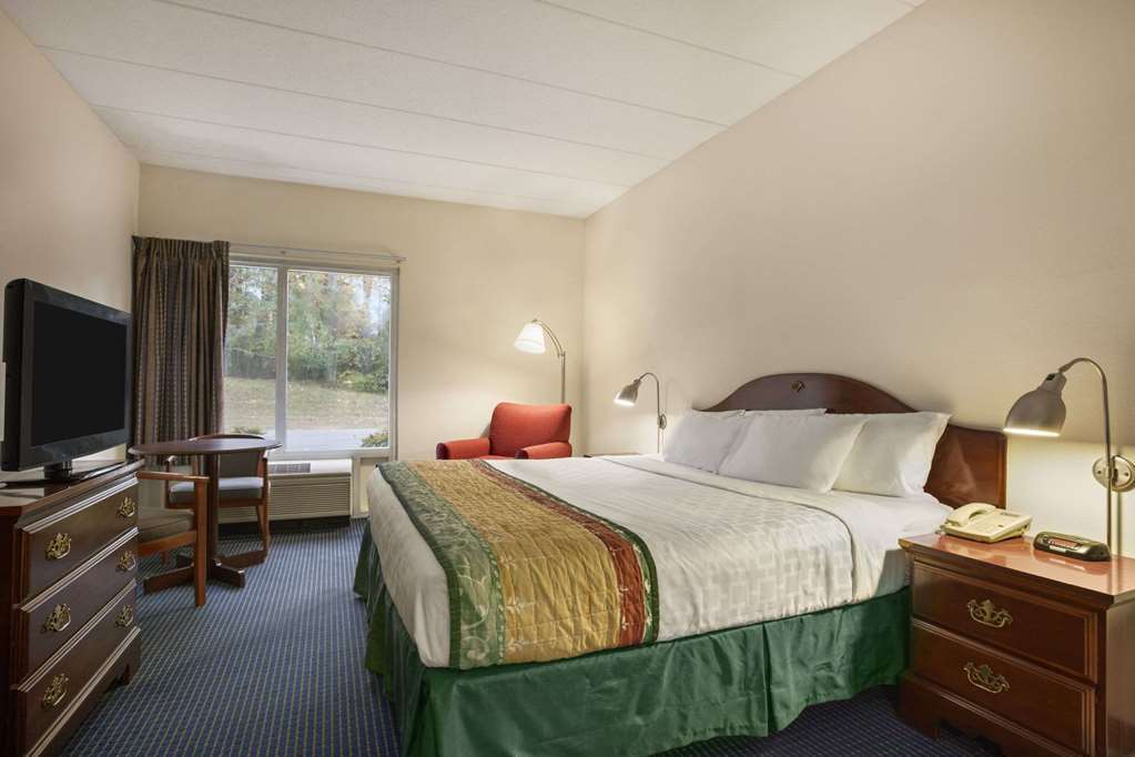 Baymont By Wyndham Warrenton Quarto foto